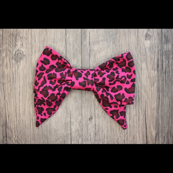 Hot Pink Cheetah Bow - Picture 1 of 5